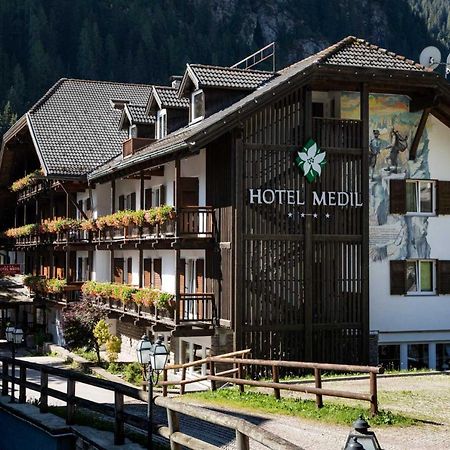 Hotel Medil Campitello di Fassa Extérieur photo