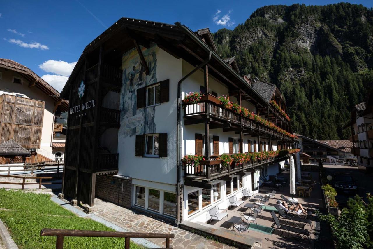 Hotel Medil Campitello di Fassa Extérieur photo